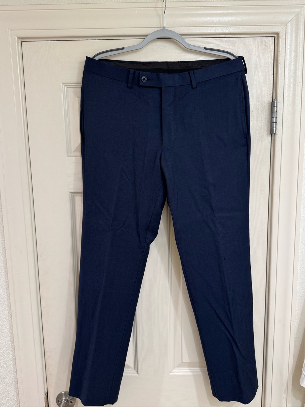 Calvin Klein Men's Navy Blue Suit w/ Pants 40R Extreme Slim Fit - Picture 4 of 8